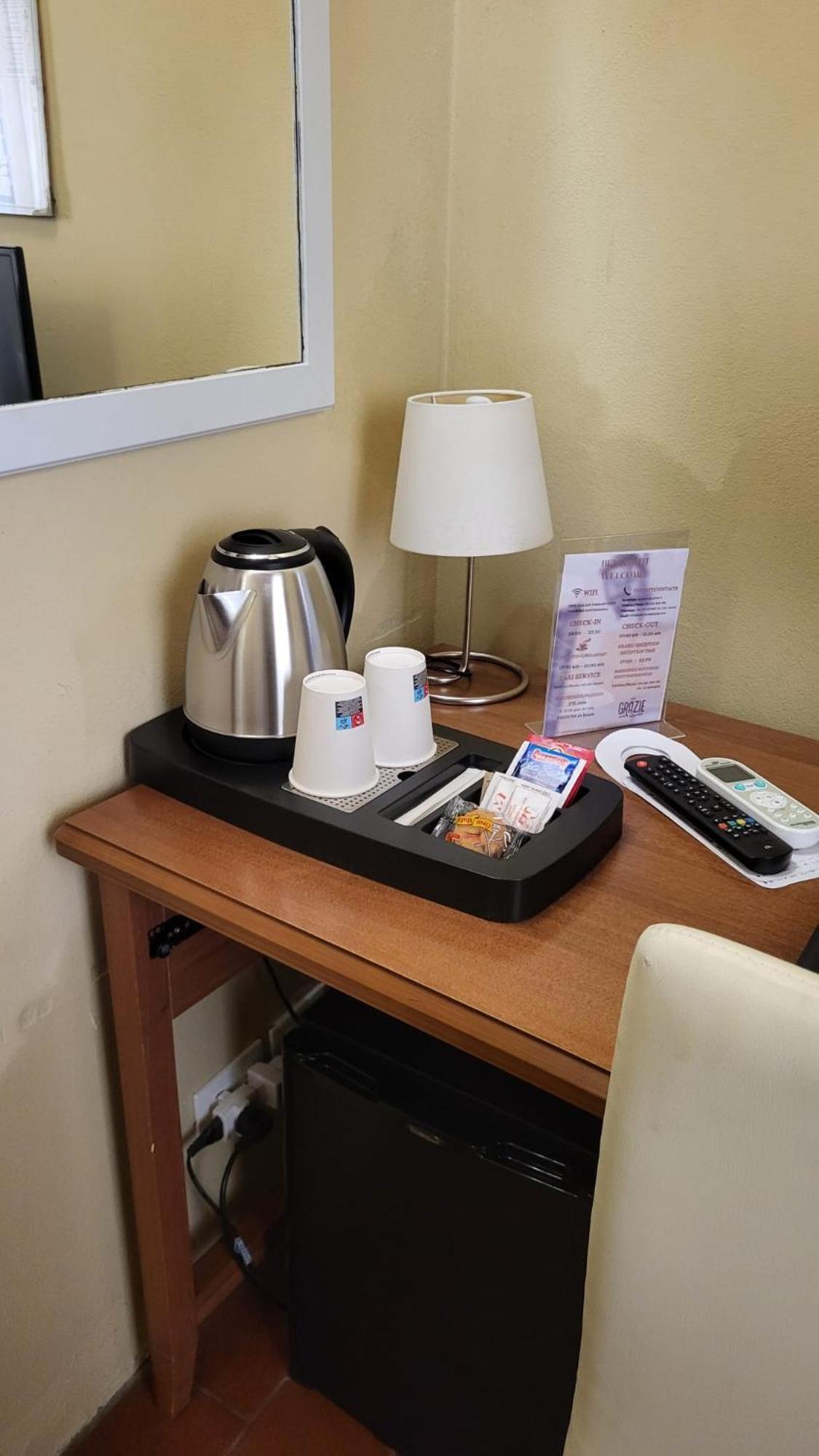กาซา ซานตอมมาโซ Hotel ปิซา ภายนอก รูปภาพ